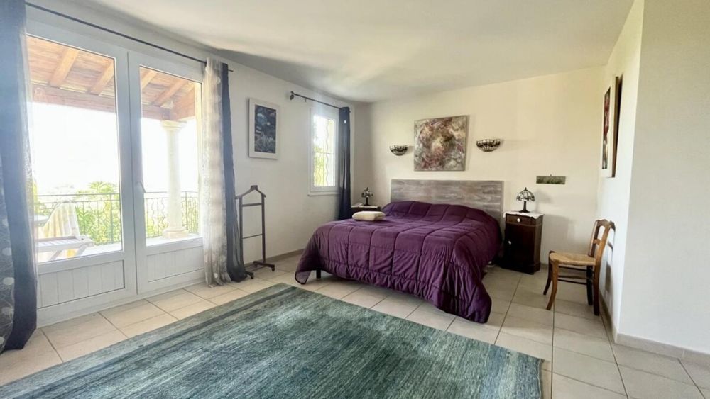 � vendre  Villa Venasque (84210)