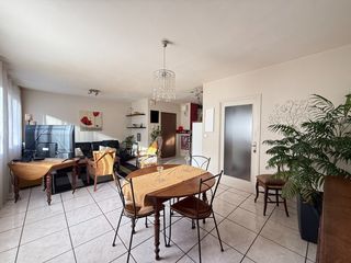  Appartement � vendre 4 pi�ces 89 m�