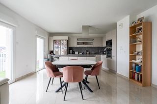  Appartement � vendre 4 pi�ces 90 m�