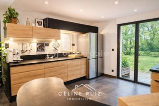  Propri�t�/ch�teau � vendre 8 pi�ces 255 m�