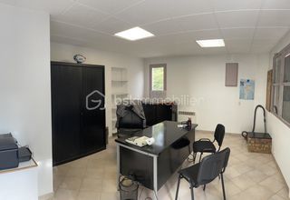  Immeuble � vendre 10 pi�ces 272 m�