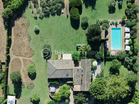   Mas proven�al et g�tes � 545m2 � Vers-Pont-du-Gard Maison - 15 + pi�ce(s) - 545 m�