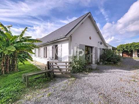   Long�re familiale avec grand jardin et 3 garages Maison - 5 pi�ce(s) - 167 m�