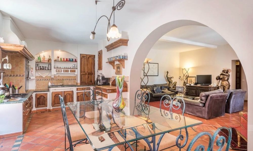 � vendre  Maison Aigues-Mortes (30220)