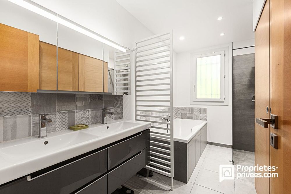 � vendre  Maison Peymeinade (06530)