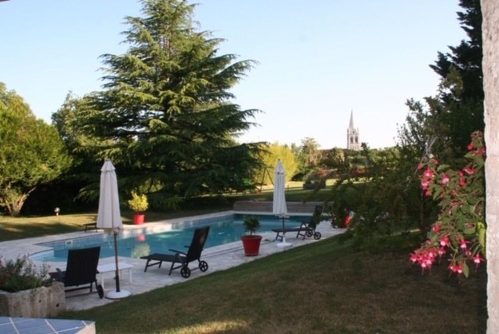 � vendre  Maison Roullet-Saint-Est�phe (16440)