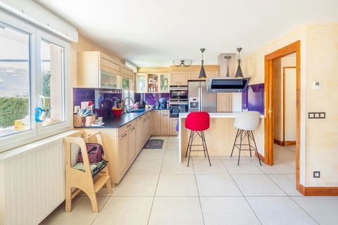   Appartement Sallanches 5 pi�ce(s) Appartement - 5 pi�ce(s) - 145 m�