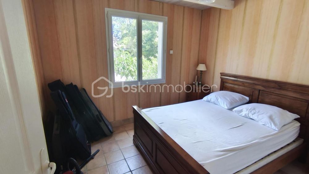 � vendre  Propri�t�/ch�teau Solli�s-Pont (83210)