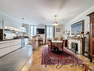  Maison � vendre 8 pi�ces 213 m�