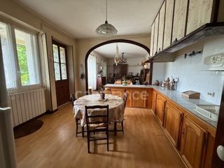  Maison � vendre 10 pi�ces 185 m�