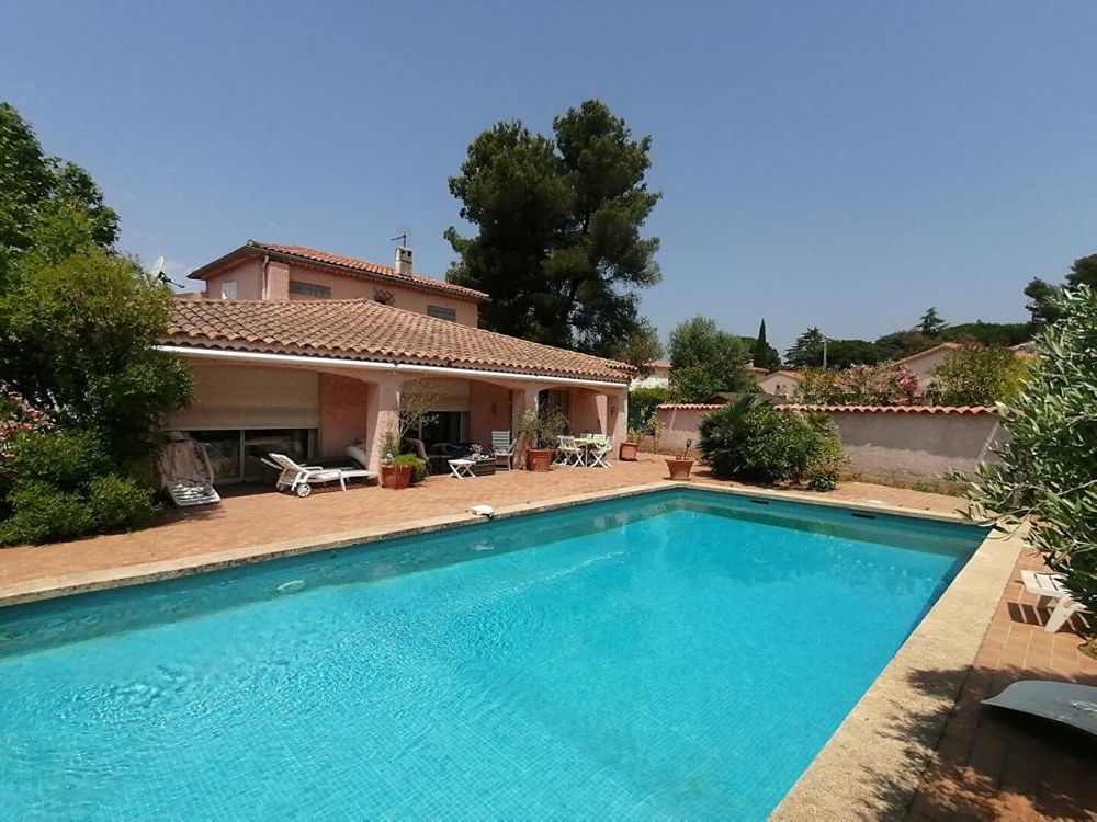 � vendre  Maison Saint-Cyr-sur-Mer (83270)