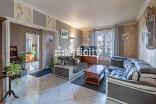  Maison � vendre 10 pi�ces 222 m�