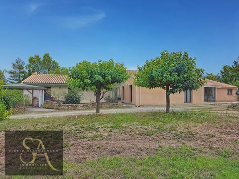   D�couvrez cette belle propri�t� d'environ 250m�, nich�e dans un cadre naturel paisible, au c�ur des Corbi�res � Rieux-en-val, � Maison - 13 pi�ce(s) - 250 m�