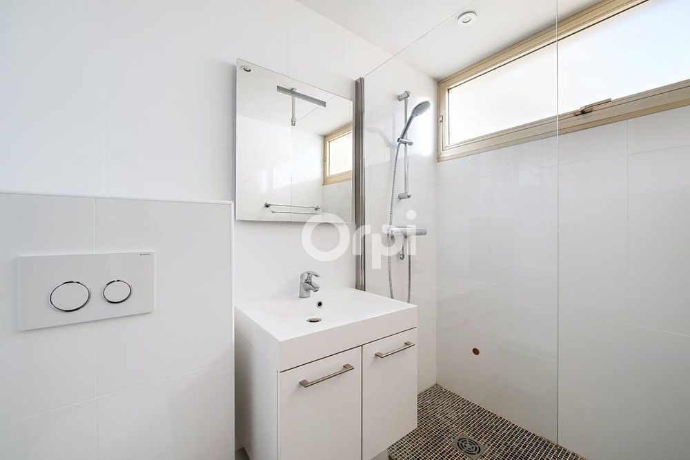 � vendre  Appartement Antibes (06600)