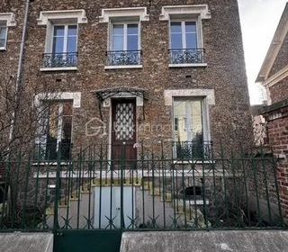  Immeuble � vendre 11 pi�ces 190 m�