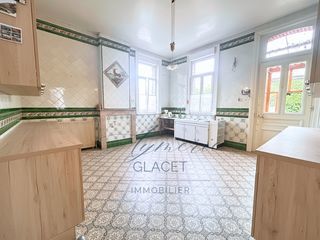  Maison � vendre 7 pi�ces 234 m�