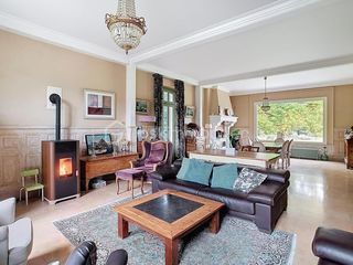  Propri�t�/ch�teau � vendre 8 pi�ces 243 m�