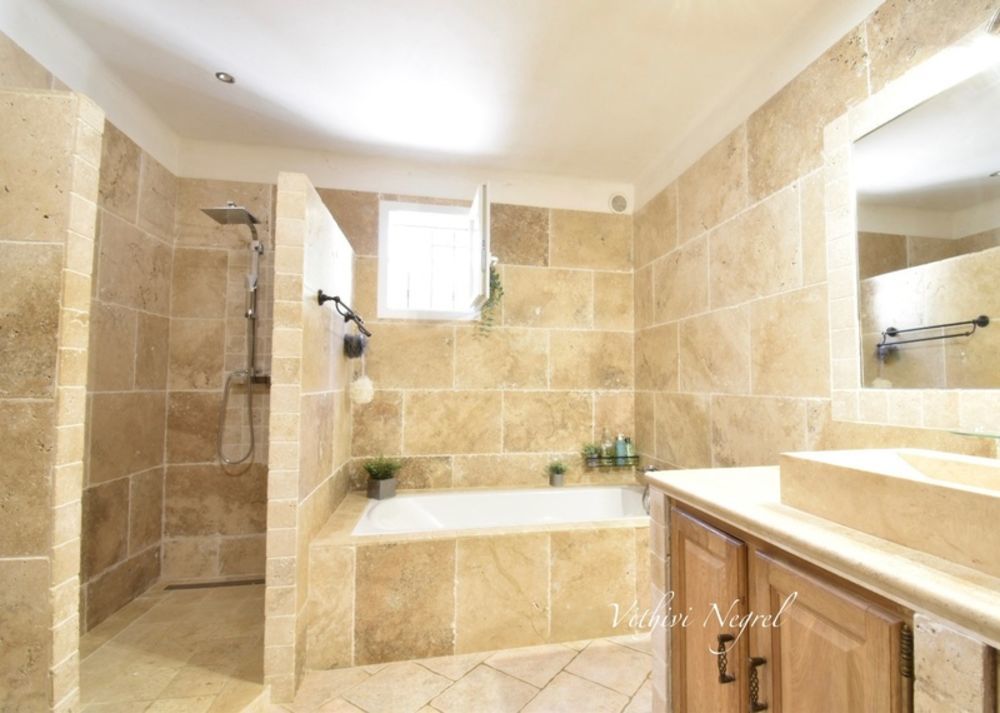 � vendre  Villa Mouri�s (13890)