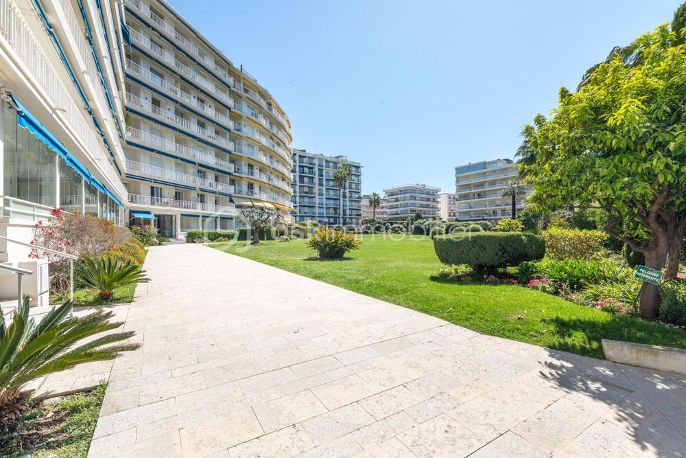 � vendre  Appartement Cannes (06400)