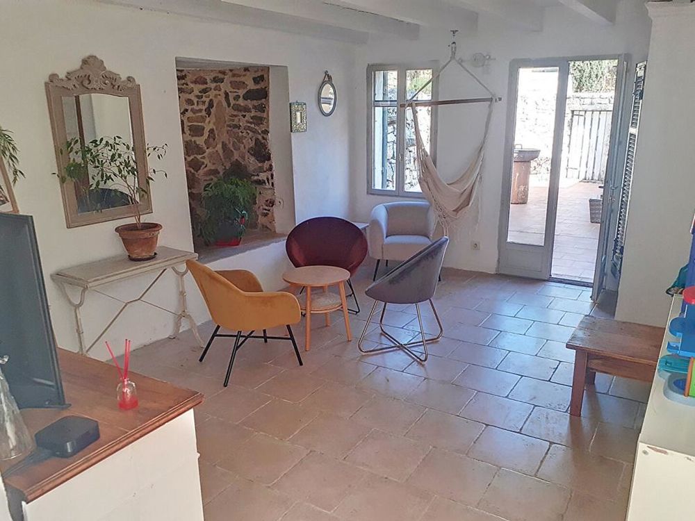 � vendre  Villa La Roquebrussanne (83136)