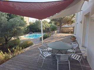  Maison � vendre 4 pi�ces 182 m�