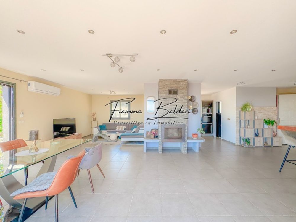 � vendre  Villa Folelli (20213)