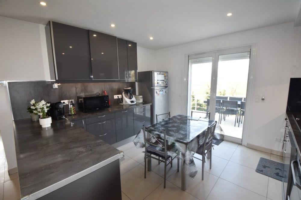 � vendre  Maison Saint-Chef (38890)