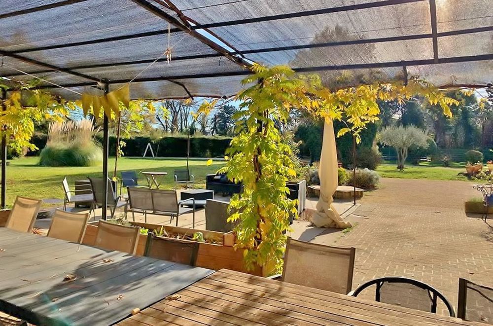 � vendre  Propri�t�/ch�teau Entraigues-sur-la-Sorgue (84320)