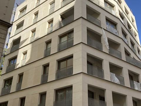 fonds de commerce &agrave; vendre PARIS 12e, surface 29.24 m2 + cave 4.24 m2 350880 75012 Paris