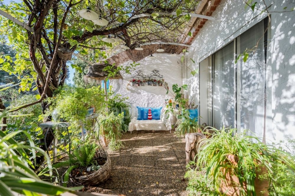 � vendre  Maison Ceyreste (13600)