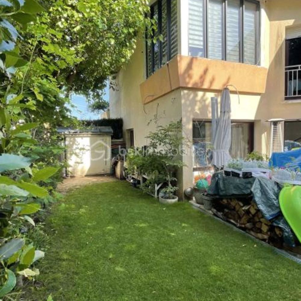 � vendre  Maison Saint-Maur-des-Foss�s (94100)