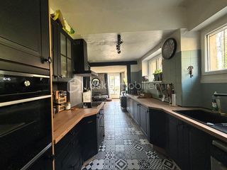  Propri�t�/ch�teau � vendre 5 pi�ces 161 m�