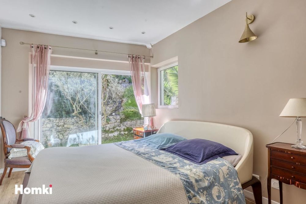 � vendre  Villa La Cadi�re-d'Azur (83740)