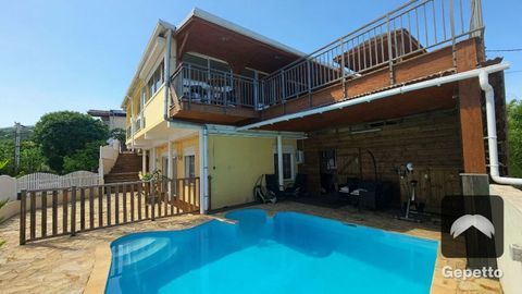   Maison � Vendre Maison - 7 pi�ce(s) - 179 m�