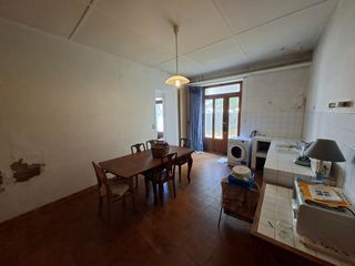  Propri�t�/ch�teau � vendre 7 pi�ces 303 m�