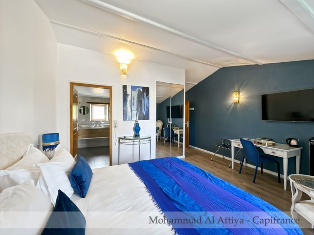 � vendre  Propri�t�/ch�teau La Rochelle (17000)