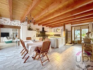  Maison � vendre 4 pi�ces 248 m�