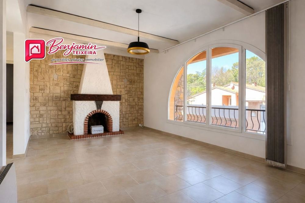 � vendre  Maison Saint-Rapha�l (83700)