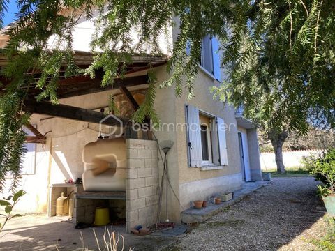   Maison Traditionnelle 4/5 Chambres avec Grand Garage et Terrain de 1 923 m� Maison - 5 pi�ce(s) - 126 m�