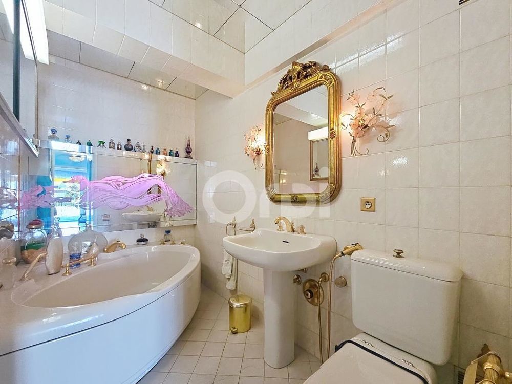 � vendre  Appartement Antibes (06600)