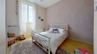  Propri�t�/ch�teau � vendre 7 pi�ces 223 m�