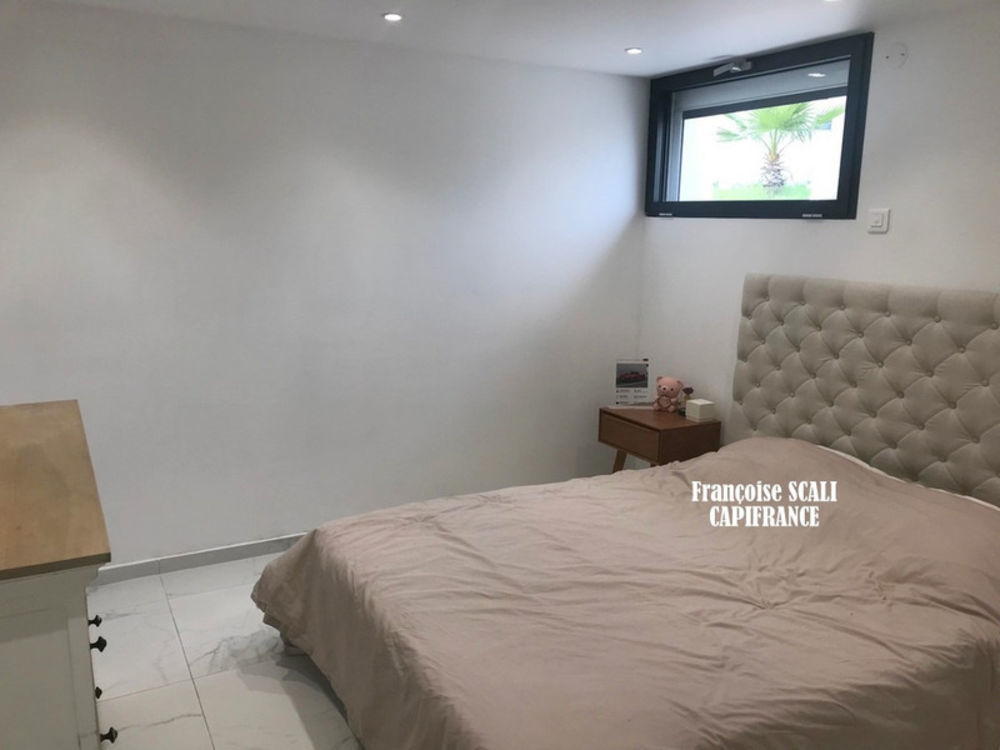 � vendre  Maison Saint-Rapha�l (83700)