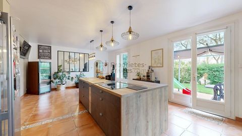   Maison MONTJOIRE 9 pi�ce(s) 260 m2 Maison - 9 pi�ce(s) - 260 m�