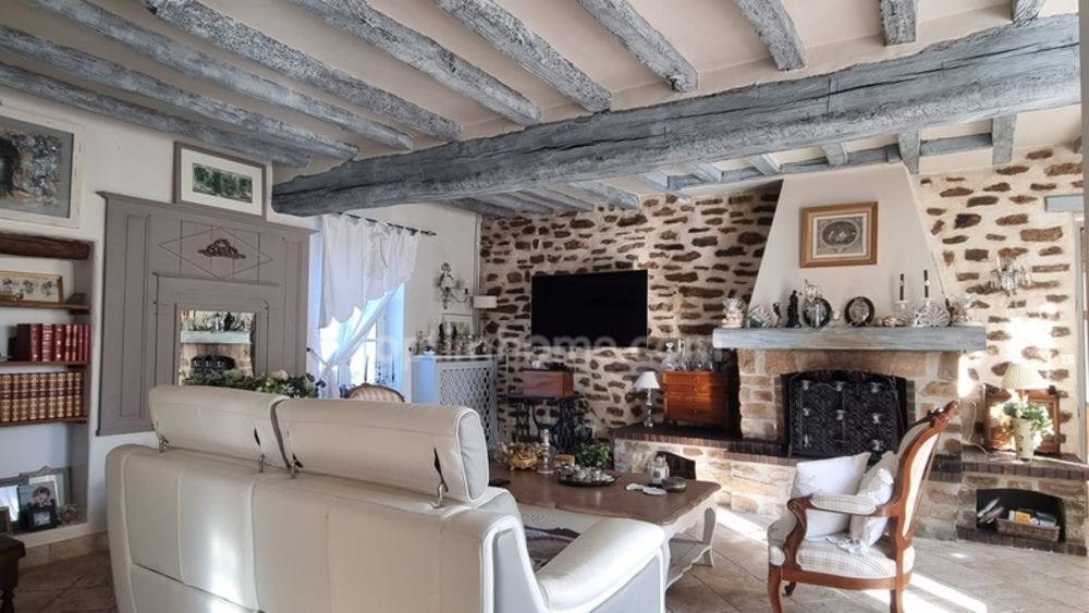 � vendre  Propri�t�/ch�teau Saint-Sim�on (77169)