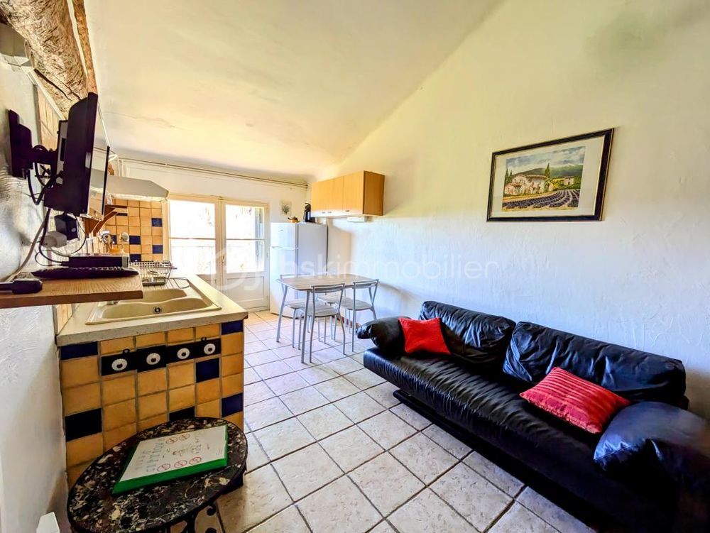 � vendre  Maison Villecroze (83690)