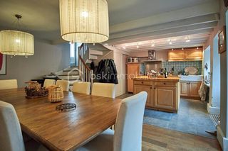  Maison � vendre 11 pi�ces 180 m�