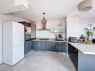  Appartement � vendre 4 pi�ces 89 m�