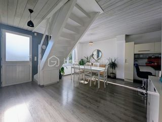  Duplex/triplex � vendre 6 pi�ces 103 m�