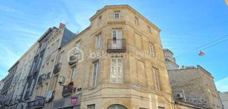  Immeuble � vendre 15 + pi�ces 476 m�