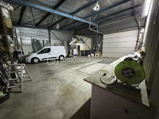  Immeuble � vendre 15 + pi�ces 820 m�